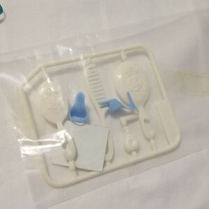 Barbie Doll Vintage hair brush set + shoes Accessories never played with